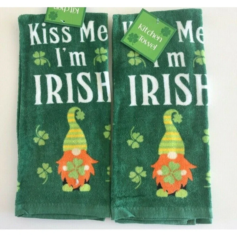 St Patrick's Kitchen Dish Towels Set of 2 Plush Gnome Kiss Me I'm Irish Shamrock